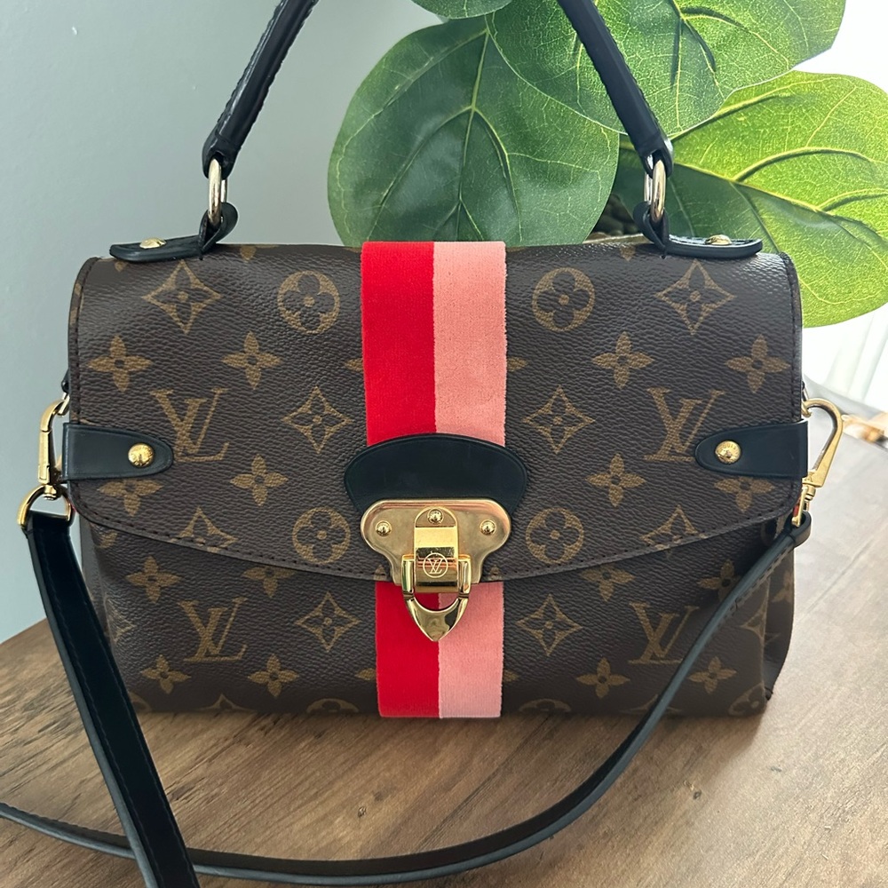 Louis Vuitton Saint George’s Monogram Handbag!!! Stunning 2-way Bag - Picture 2 of 12